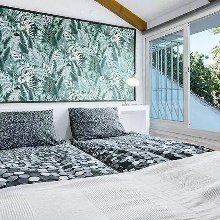 Апартаменты Stunning And Spacious 3 Bedroom In Popular Puerto Banus Close To All Needs *