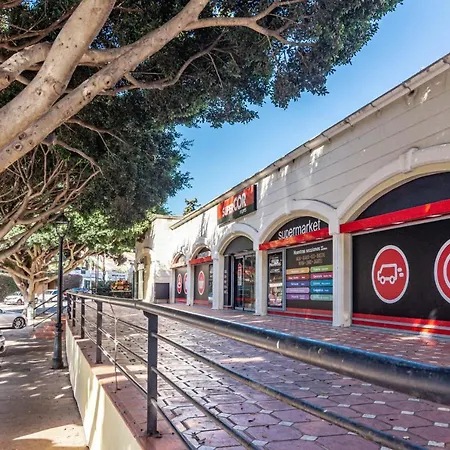 Апартаменты Stunning And Spacious 3 Bedroom In Popular Puerto Banus Close To All Needs Марбелья