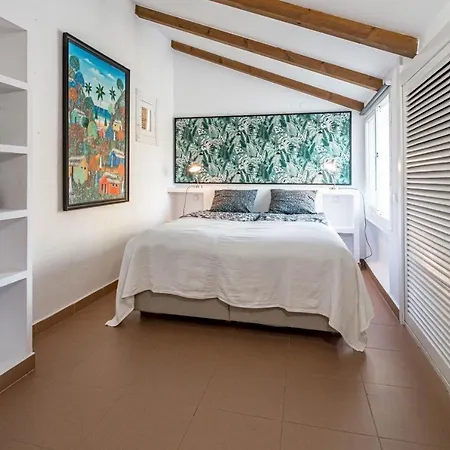 Stunning And Spacious 3 Bedroom In Popular Puerto Banus Close To All Needs Марбелья