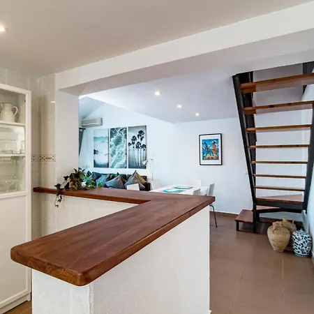 Stunning And Spacious 3 Bedroom In Popular Puerto Banus Close To All Needs Марбелья